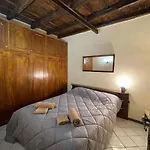 Campo De\' Fiori View Apartment