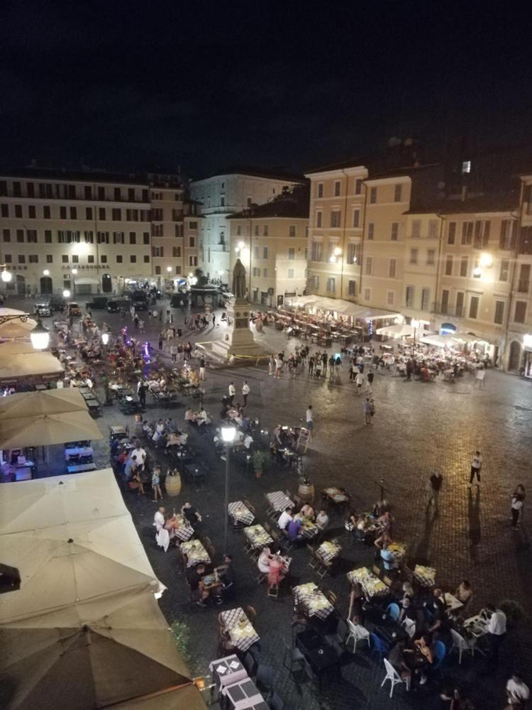 Campo De' Fiori View Apartment *